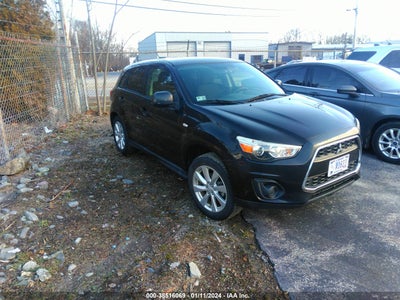 Mitsubishi Outlander sport 2015