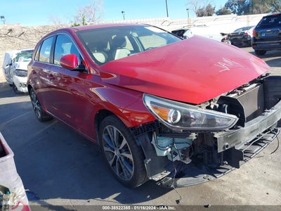 Hyundai Elantra gt 2018