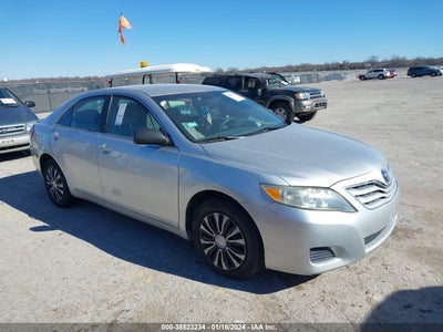 TOYOTA CAMRY 2011