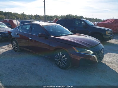 Nissan Altima 2023