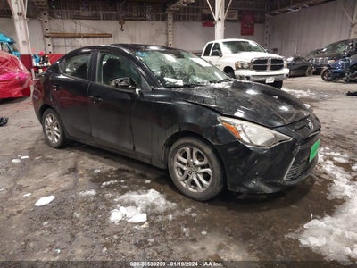 Scion Ia 2016