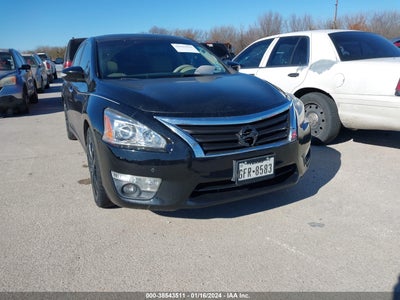 Nissan Altima 2015
