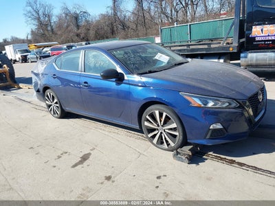 Nissan Altima 2021