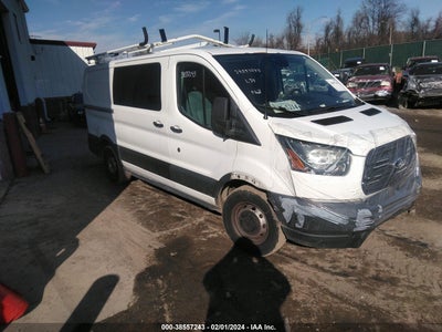 Ford Transit-150 2015