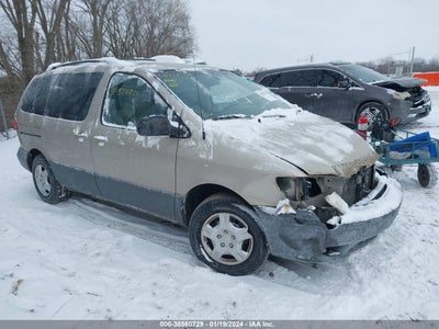 Toyota Sienna 2002