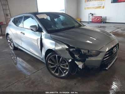 Hyundai Veloster 2021