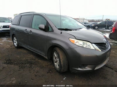 Toyota Sienna 2011