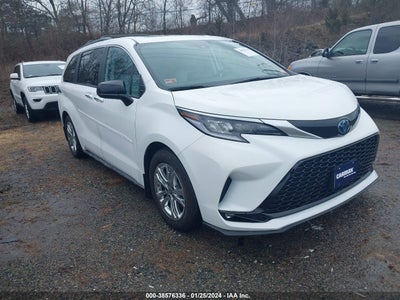 TOYOTA SIENNA 2023