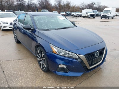 Nissan Altima 2021