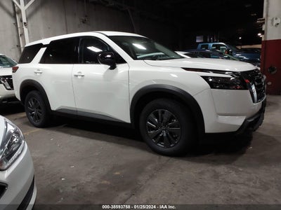 Nissan Pathfinder 2024