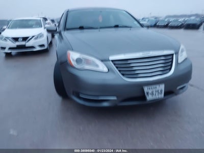 Chrysler 200 2012