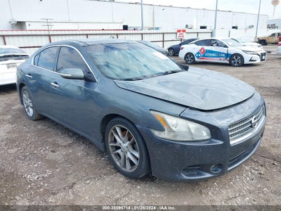 Nissan Maxima 2010