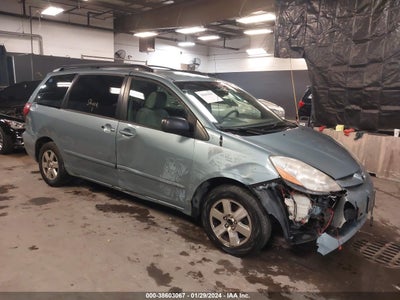 TOYOTA SIENNA 2009