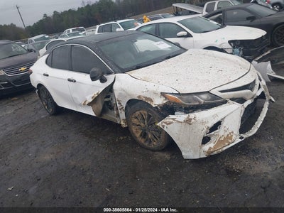 Toyota Camry 2019