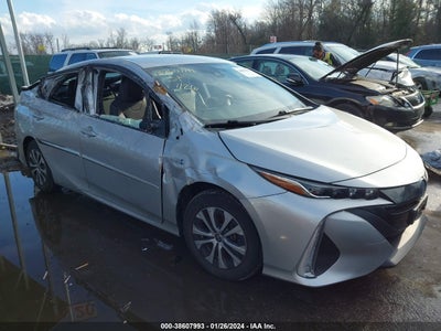 Toyota Prius prime 2021