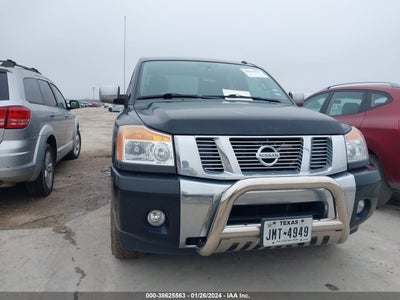 Nissan Titan 2014