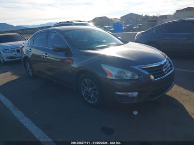Nissan Altima 2015