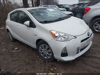 Toyota Prius c 2014