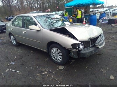 Nissan Altima 2000