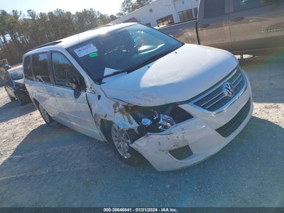 Volkswagen Routan 2012