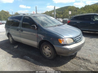 Toyota Sienna 2003