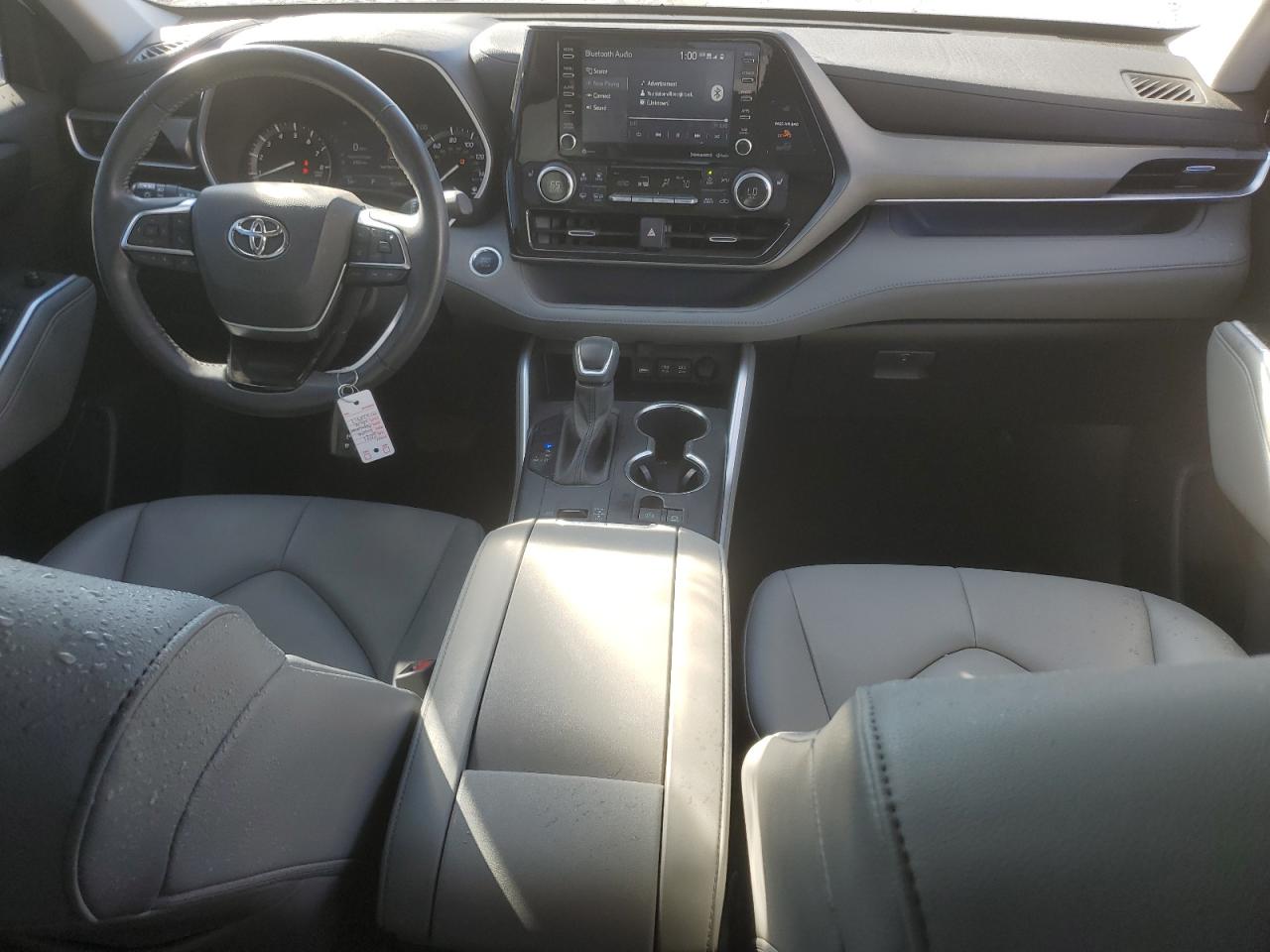 5TDGZRAH8MS528417 TOYOTA HIGHLANDER с аукциона США | Day Drive