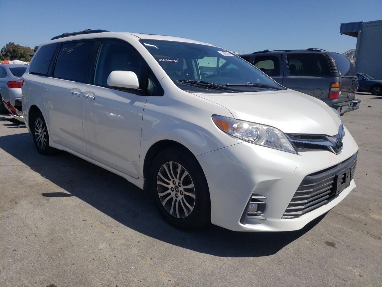 5TDYZ3DC7LS048868 TOYOTA SIENNA XLE с аукциона США | Day Drive