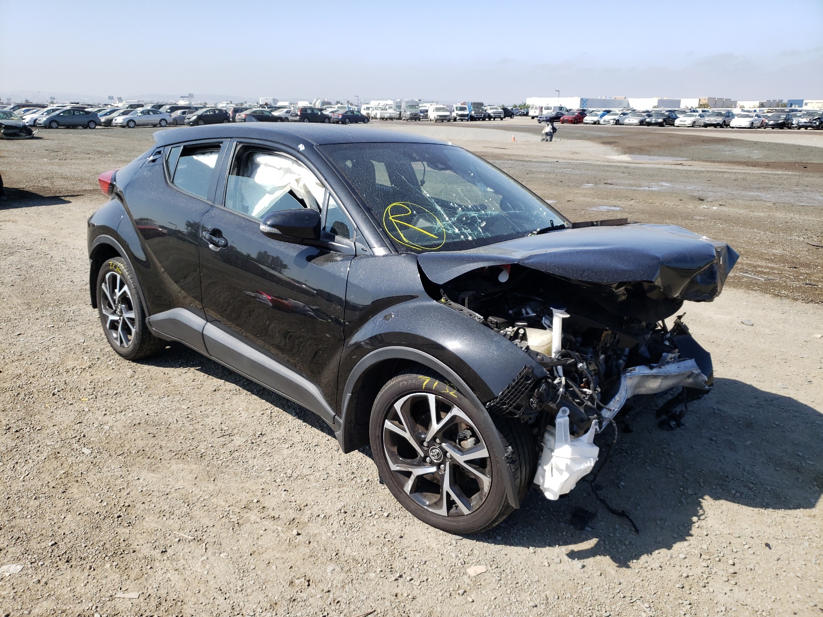 TOYOTA C-HR XLE 2018