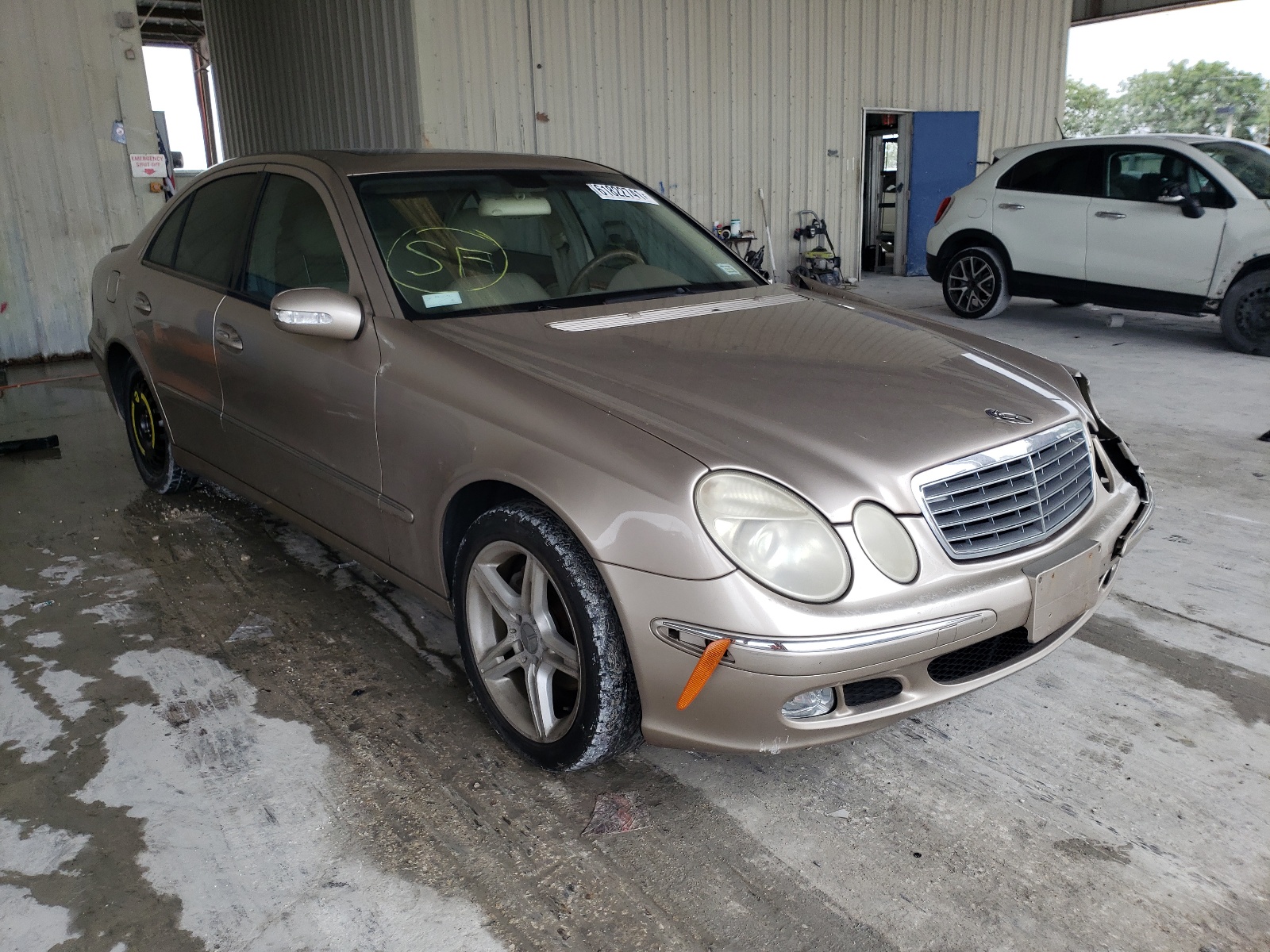 MERCEDES-BENZ E-CLASS 2004
