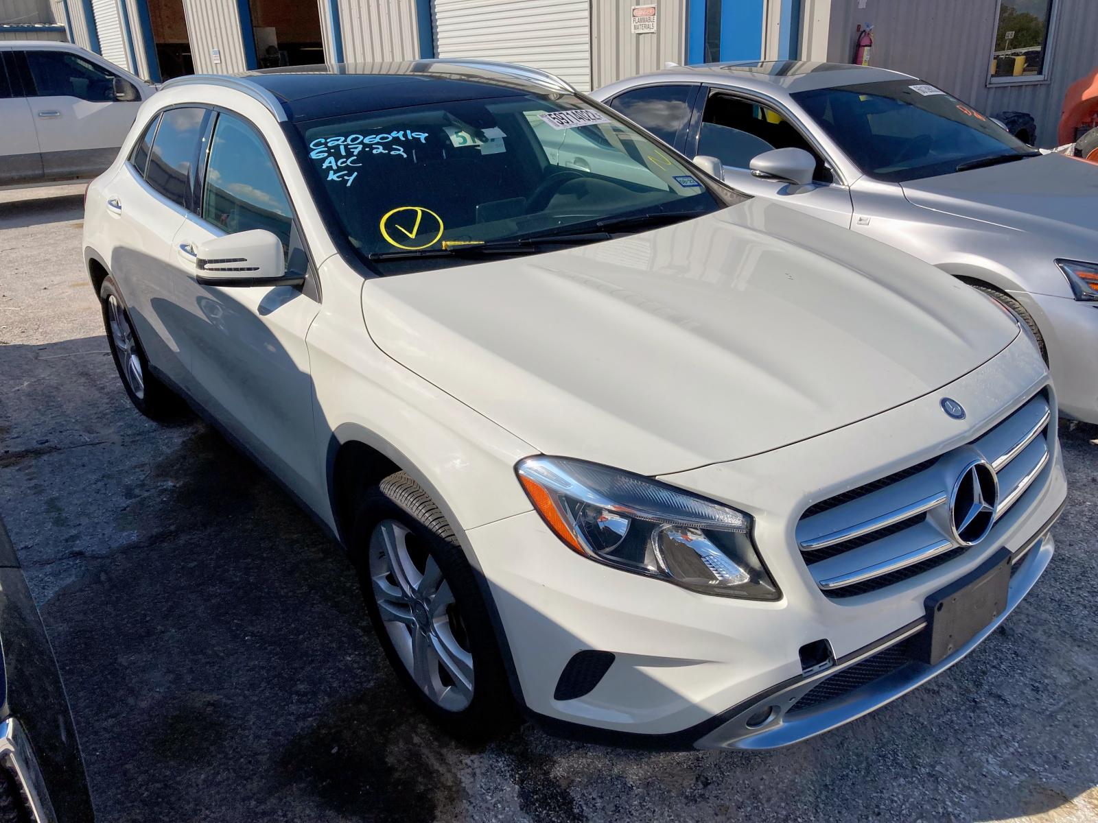Mercedes-benz Gla-class 2015