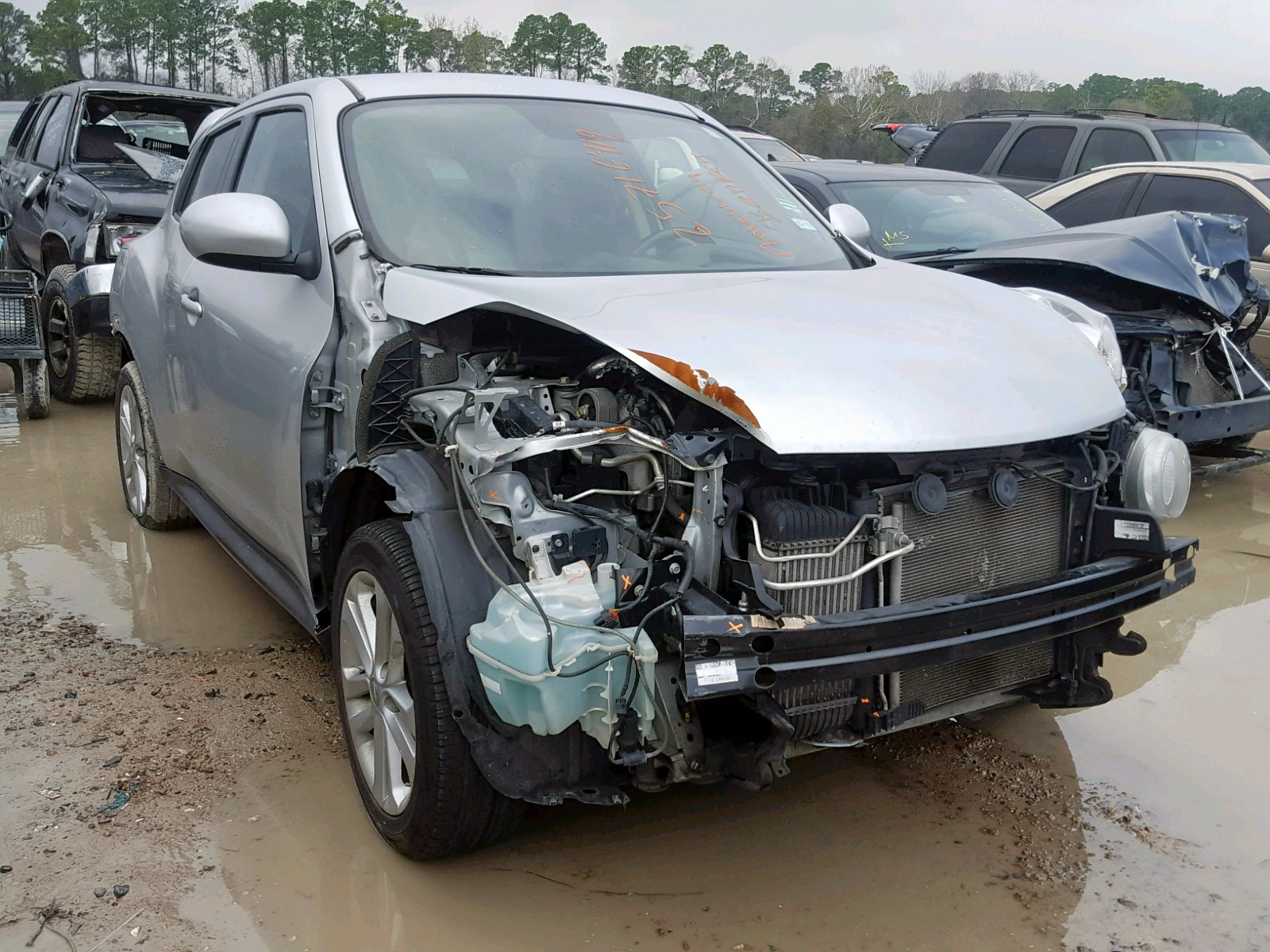 NISSAN JUKE 2013