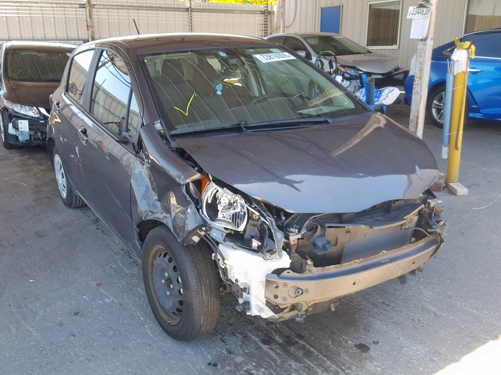 TOYOTA YARIS 2017