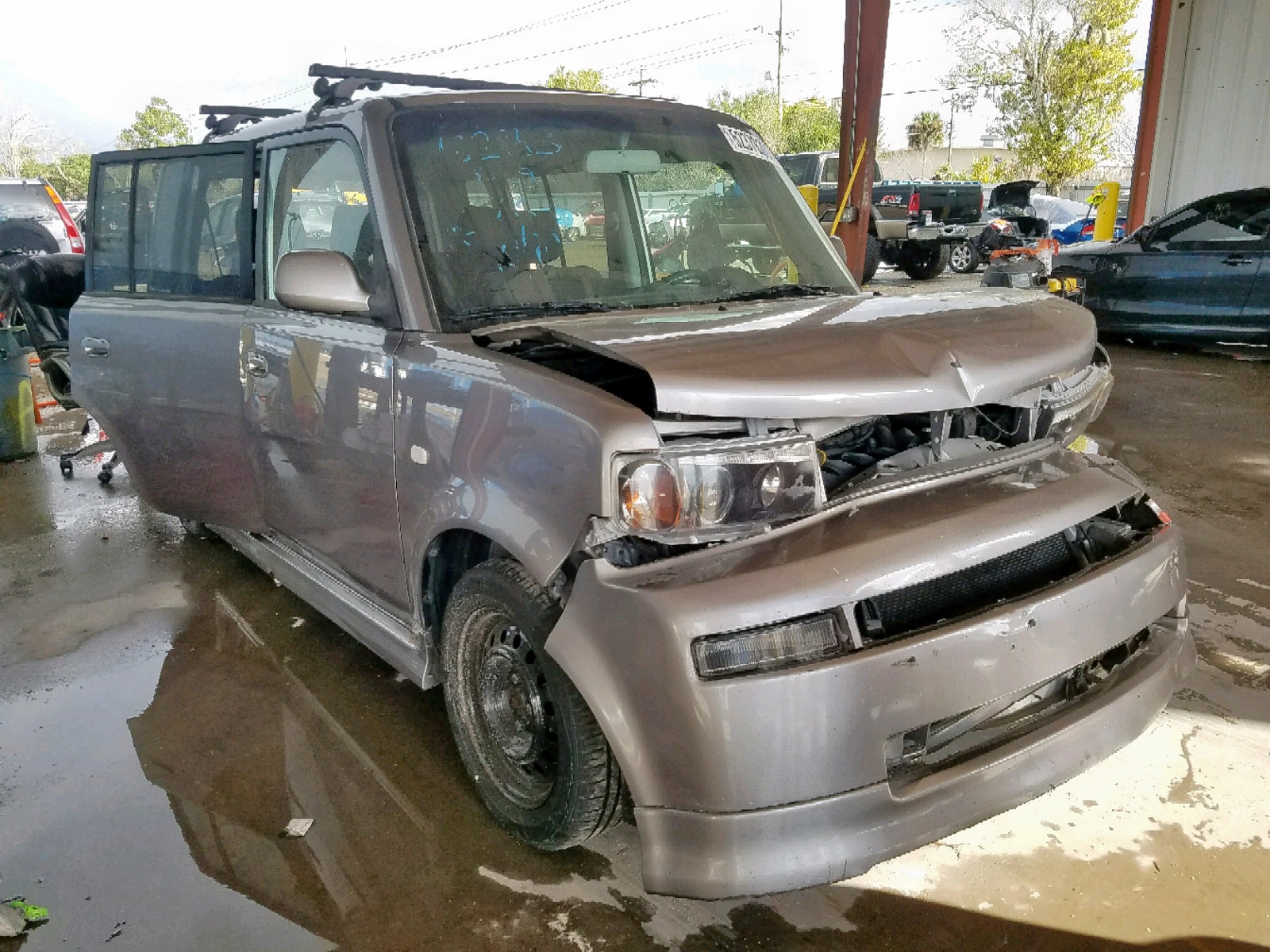 TOYOTA SCION XB 2005