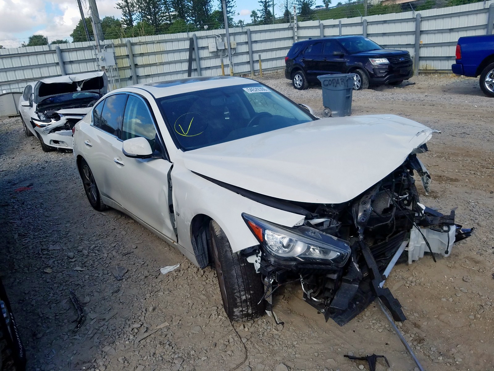 Infiniti Q50 2014