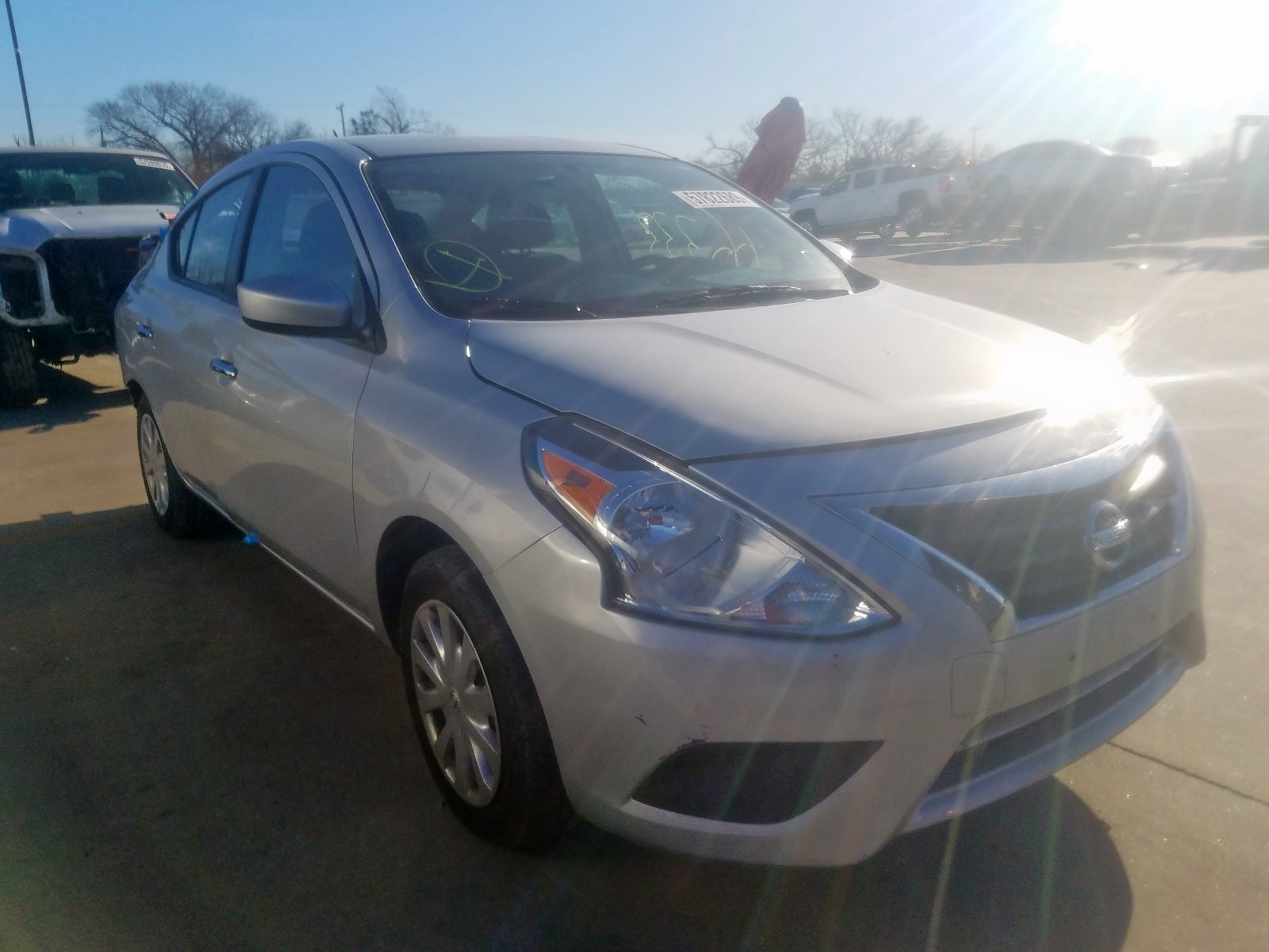 NISSAN VERSA 2016