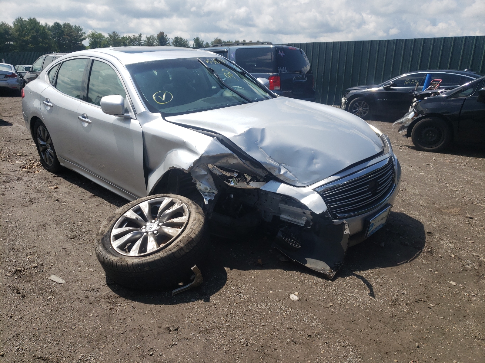 INFINITI M37 X 2011
