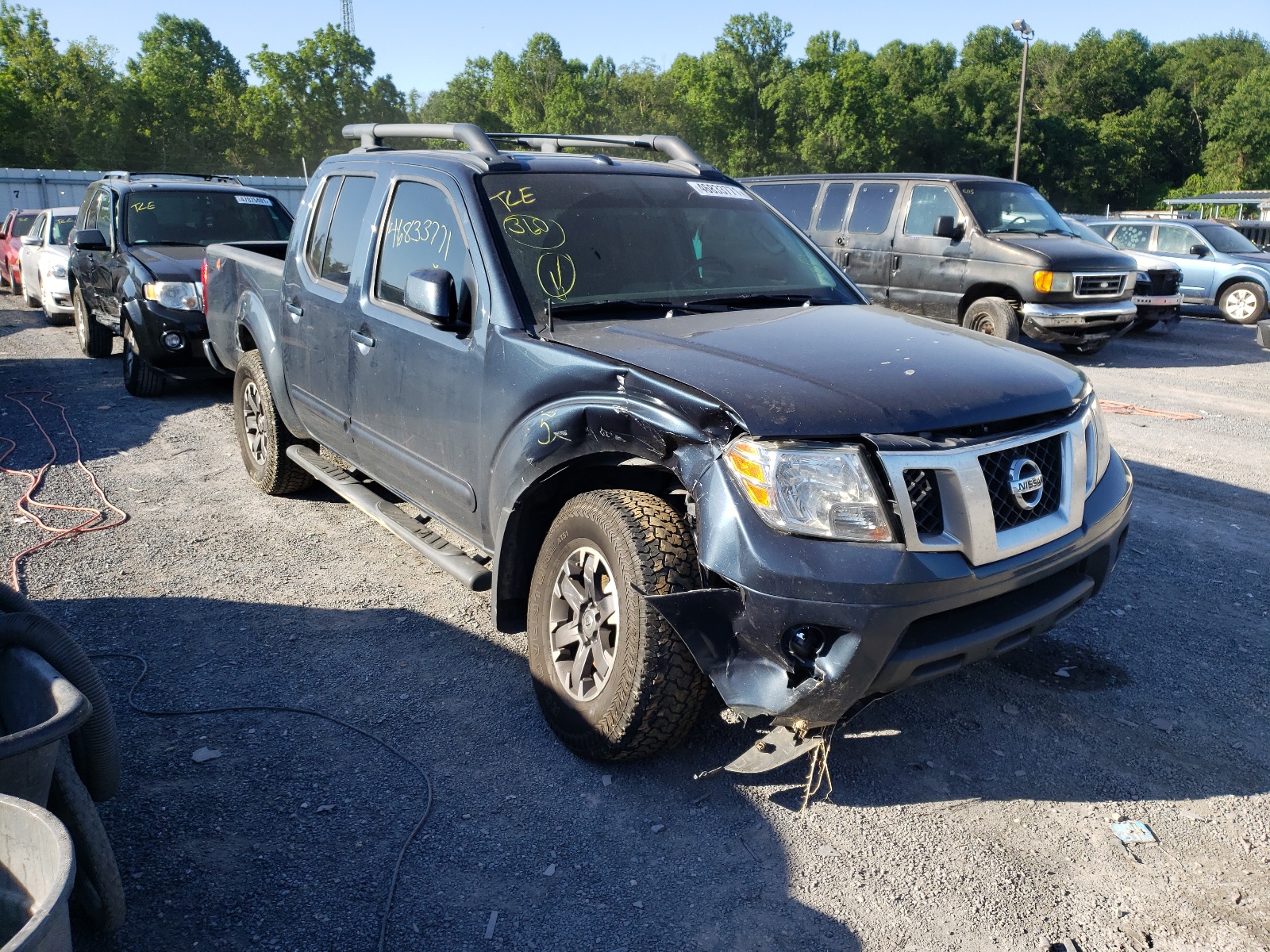Nissan Frontier 2015