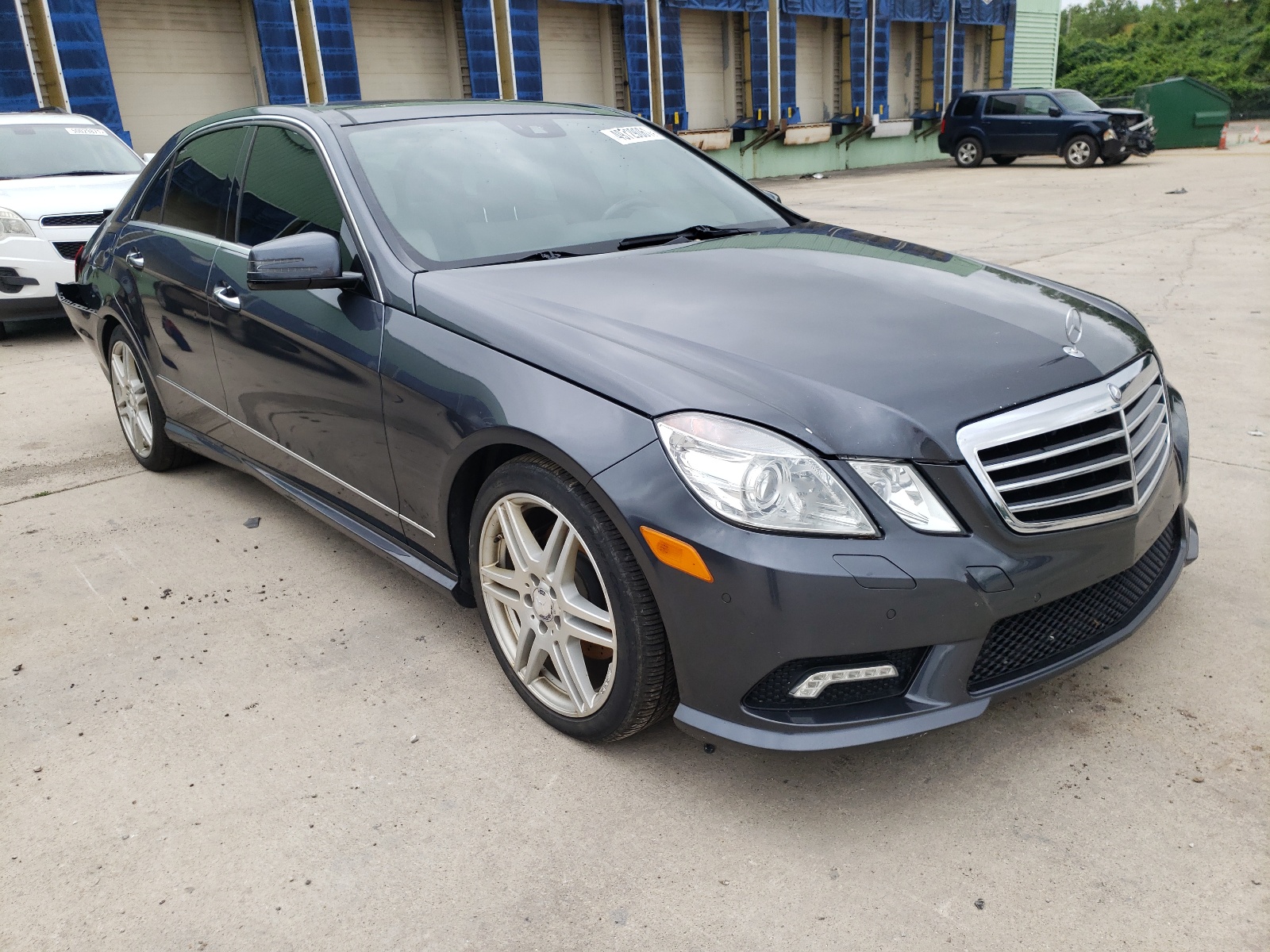 Mercedes-benz E-class 2011
