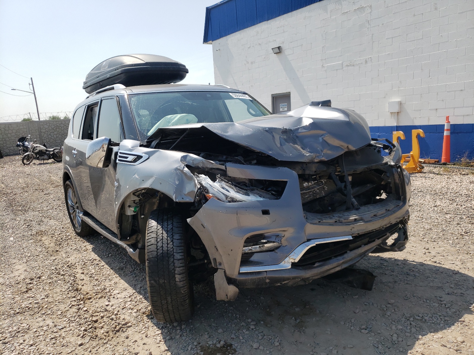 INFINITI QX80 LUXE 2019