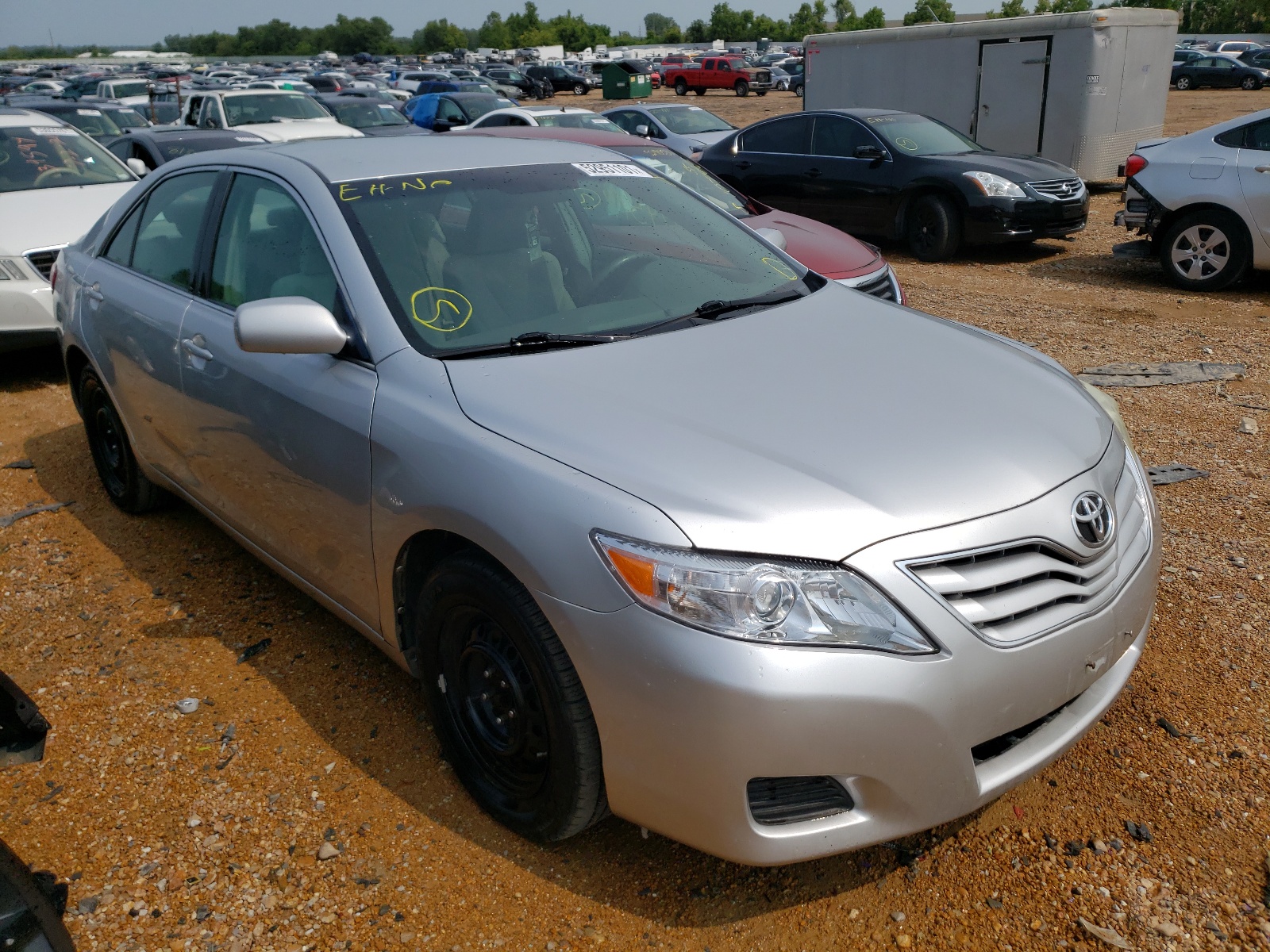 TOYOTA CAMRY BASE 2010