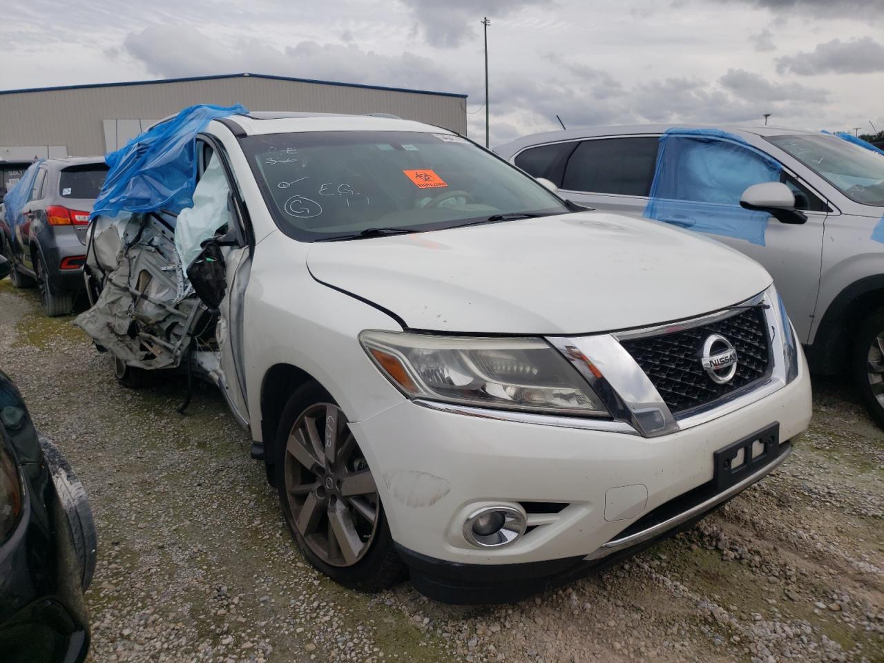 Nissan Pathfinder 2015