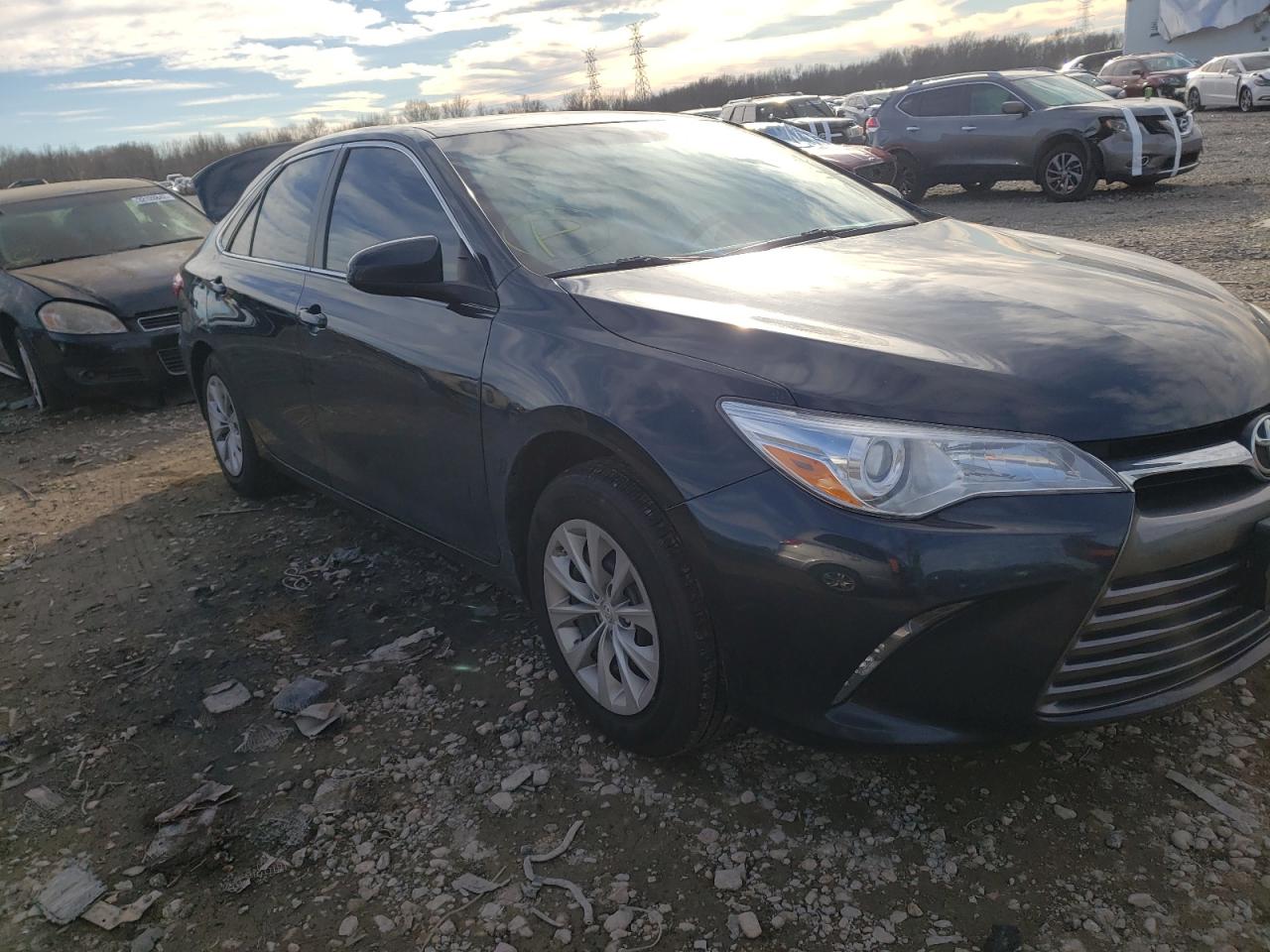 TOYOTA CAMRY LE 2017
