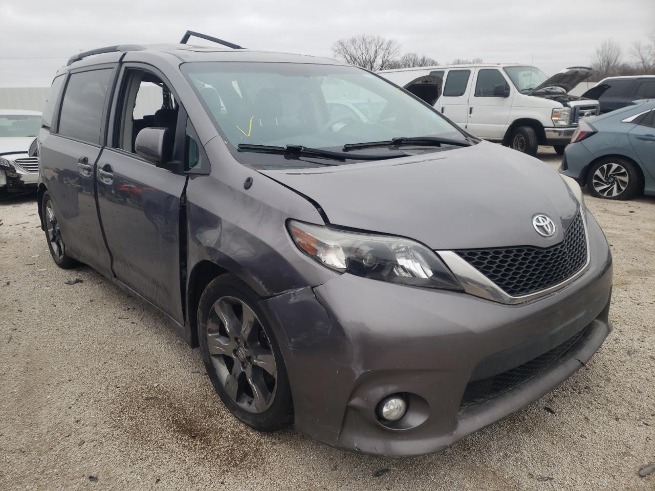 Toyota Sienna 2011
