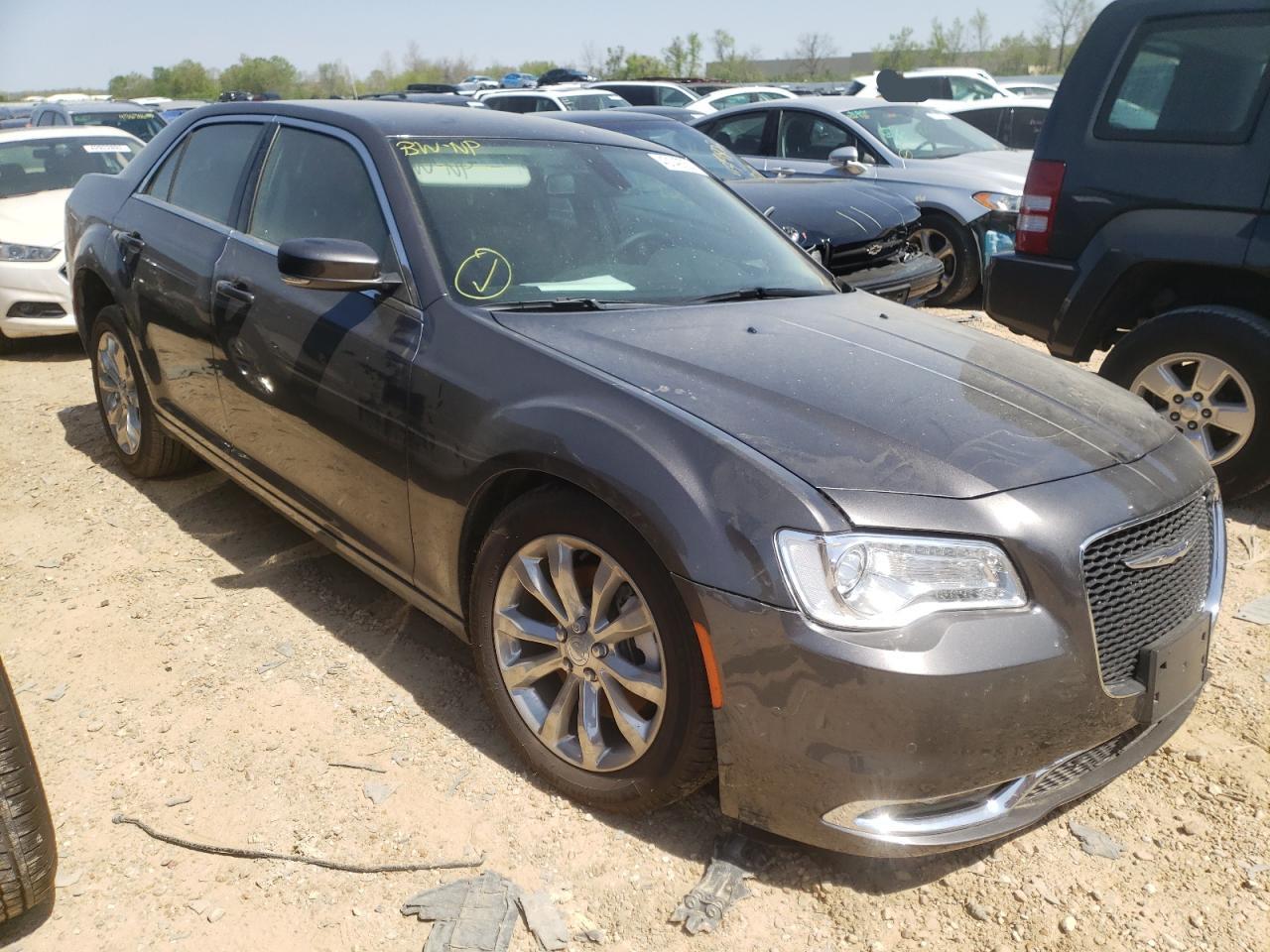 Chrysler 300 2021