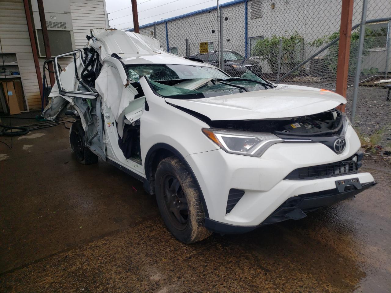 TOYOTA RAV4 LE 2017