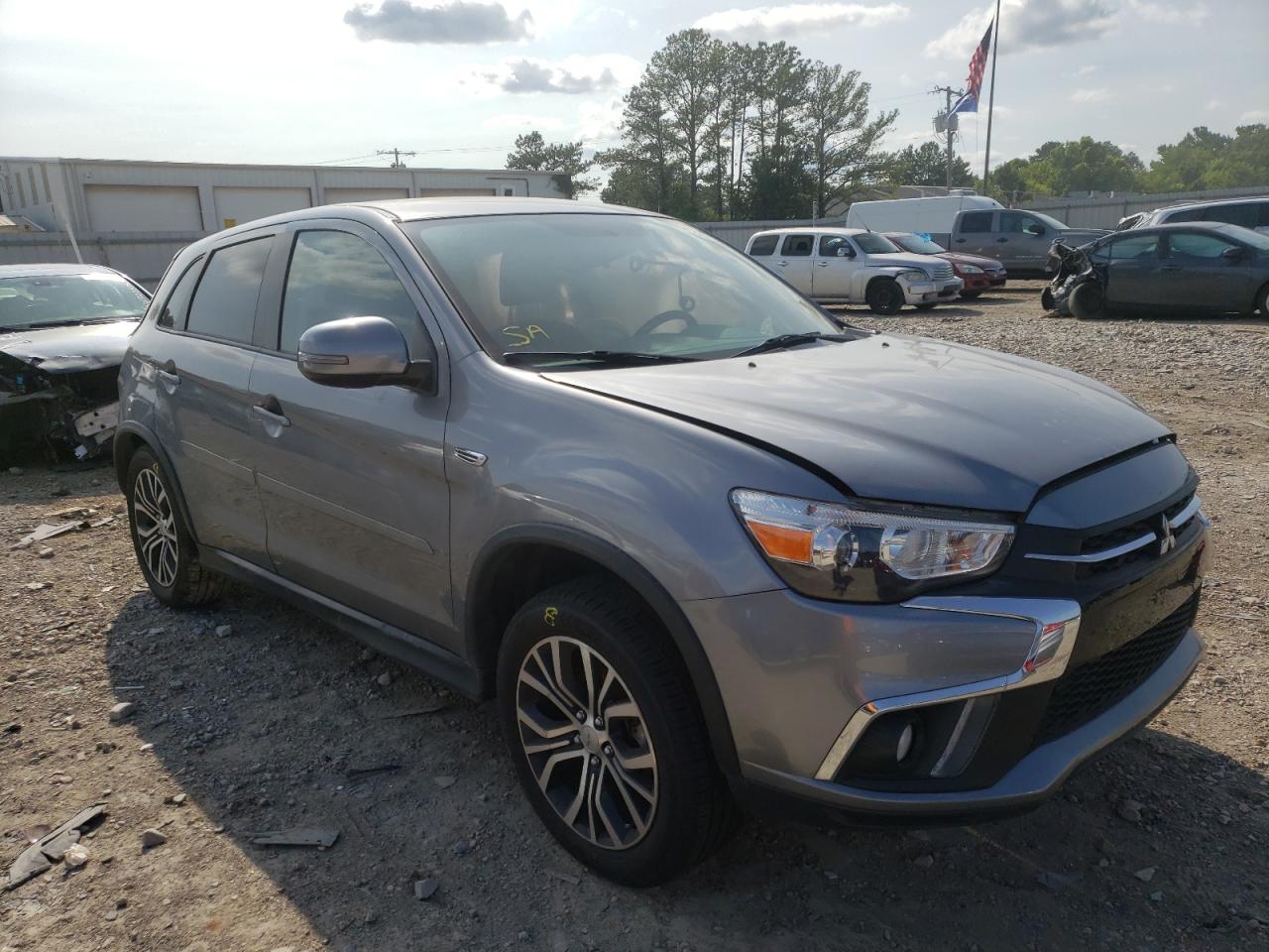 MITSUBISHI OUTLANDER 2018