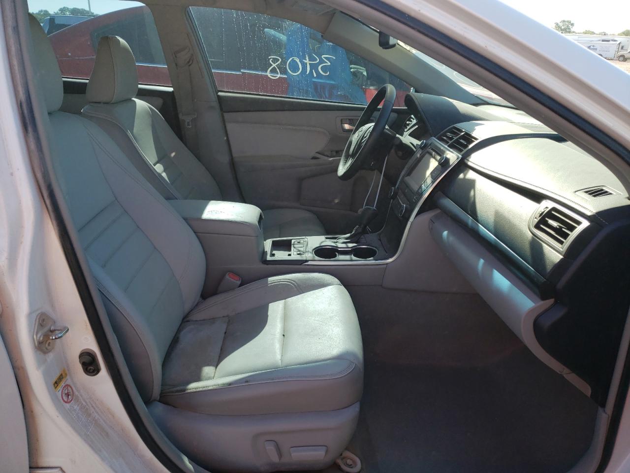 Toyota Camry 2015