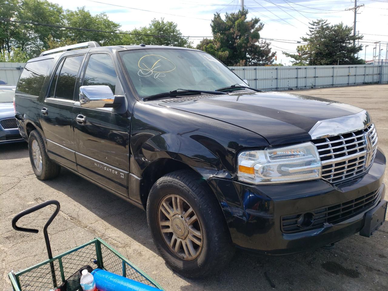 LINCOLN NAVIGATOR 2011