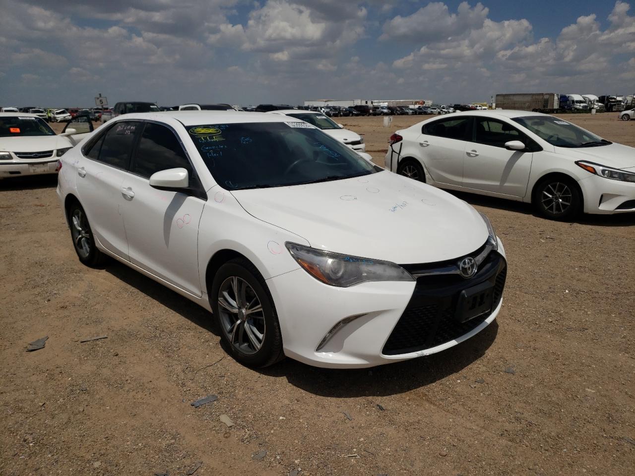 TOYOTA CAMRY 2015