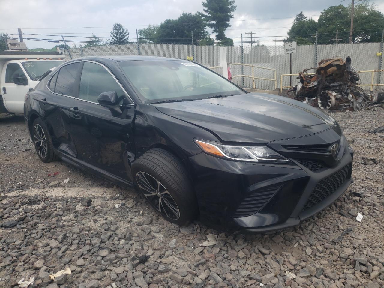 Toyota Camry 2019